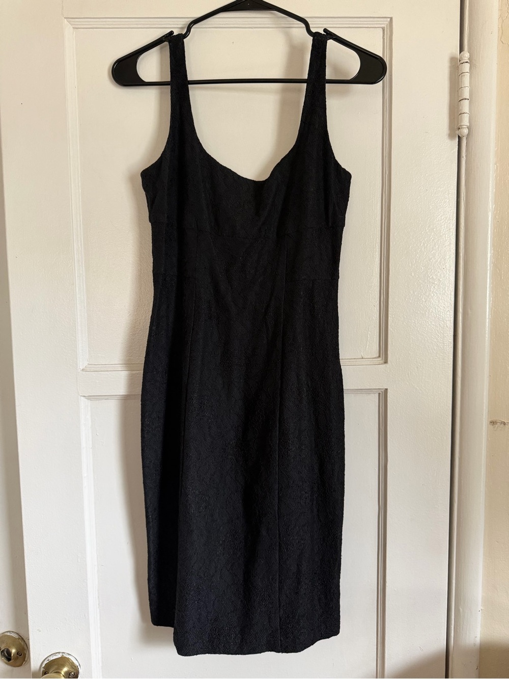 Diane Von Furstenberg Black Textured Scoop-Neck Midi Dress